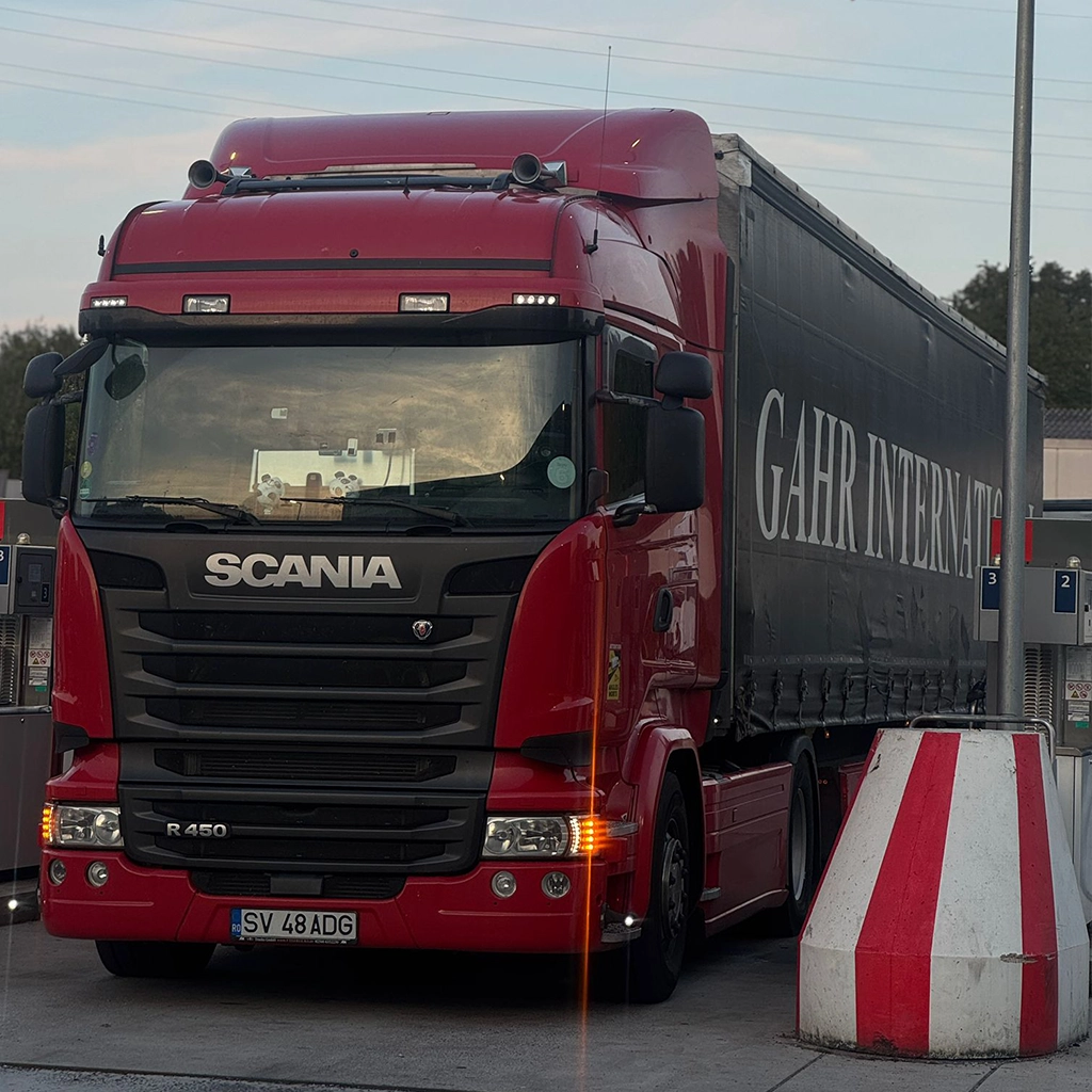 Un camion din flota de transport international